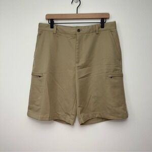 IZOD Golf Classic Mens Khaki Tan Cargo Shorts Size 34 Performance Polyester